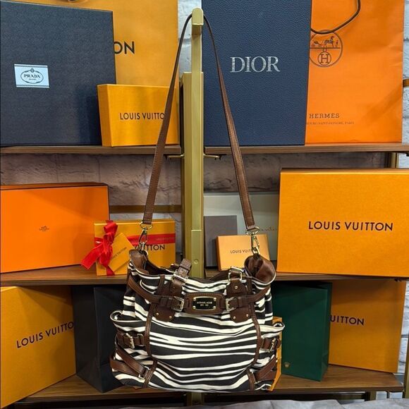 Michael Kors Bag - Picture 2 of 9